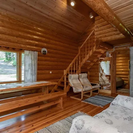 Holiday Karhunpesae By Interhome Сasa de vacaciones Tuohikotti